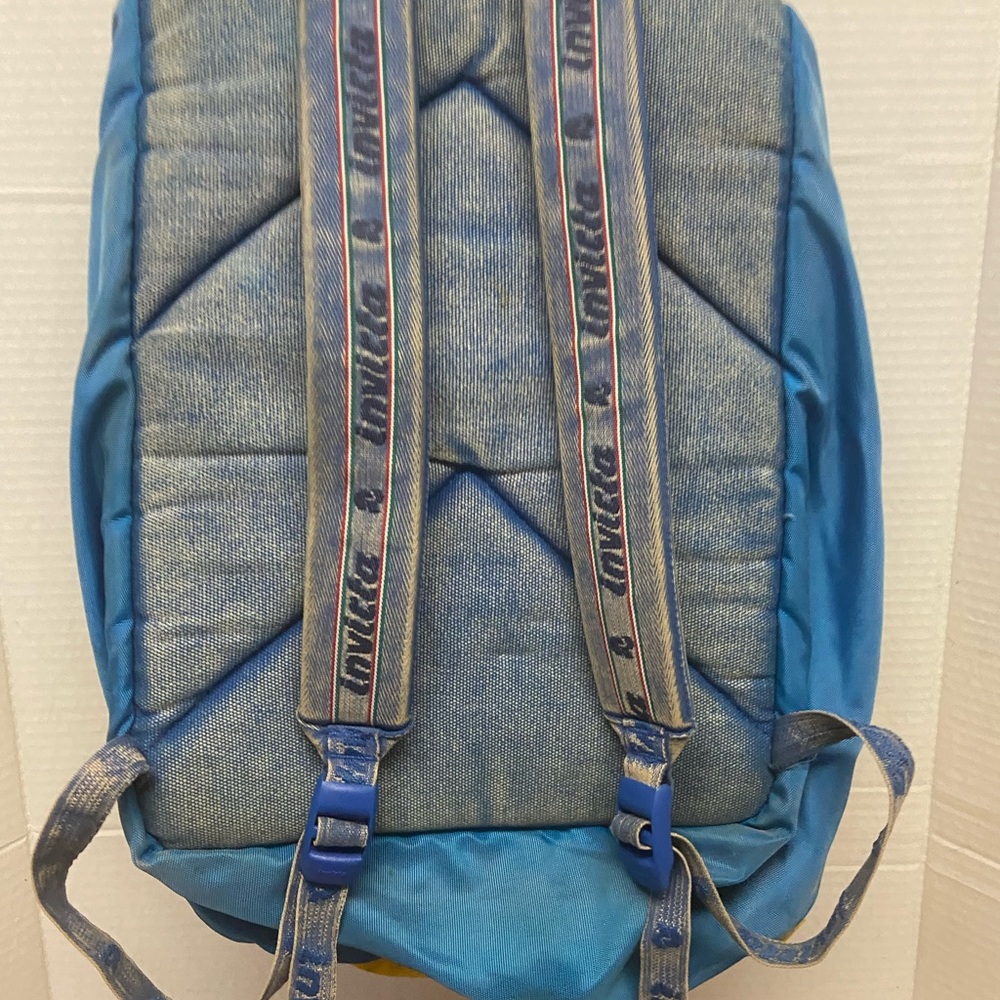 classic Retro INVICTA Jolly Backpack - Picture 4 of 11